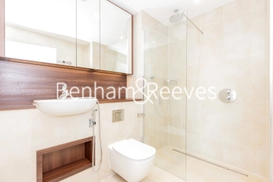 Wandsworth Road, London - SW8 view 8