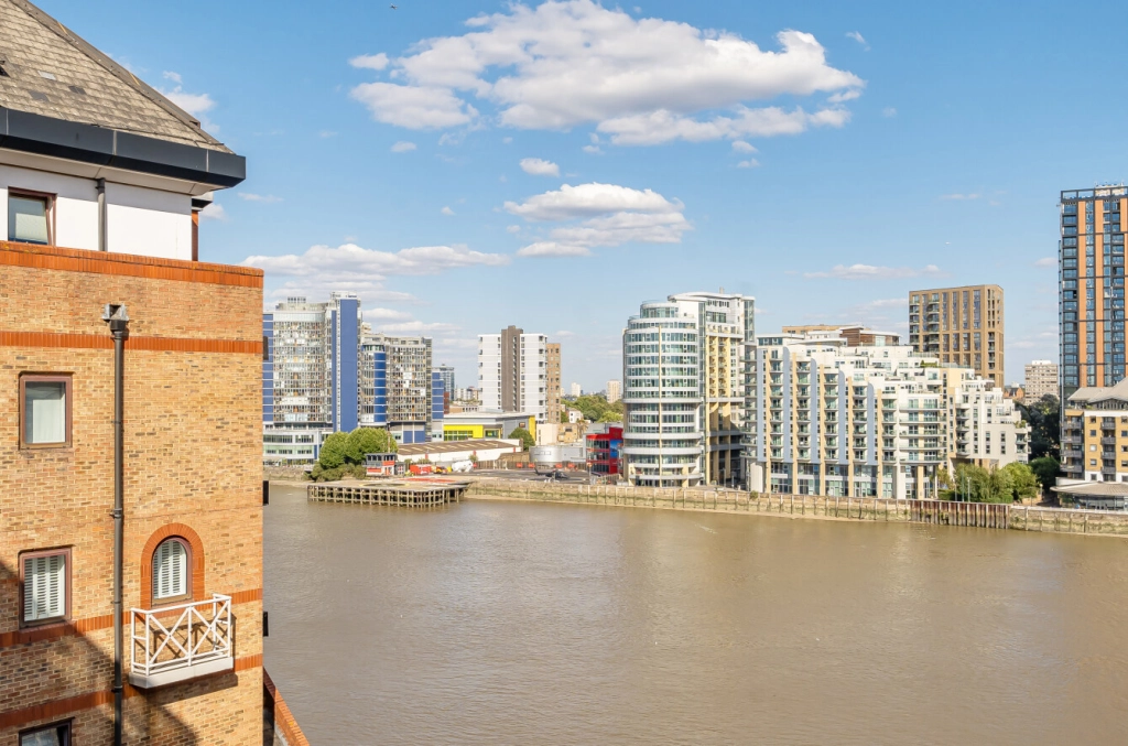 2 bedrooms apartments/flats for sale in William Morris Way, Imperial Wharf - SW6 view 16