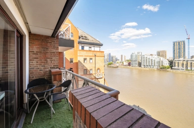 William Morris Way, Imperial Wharf - SW6 view 7