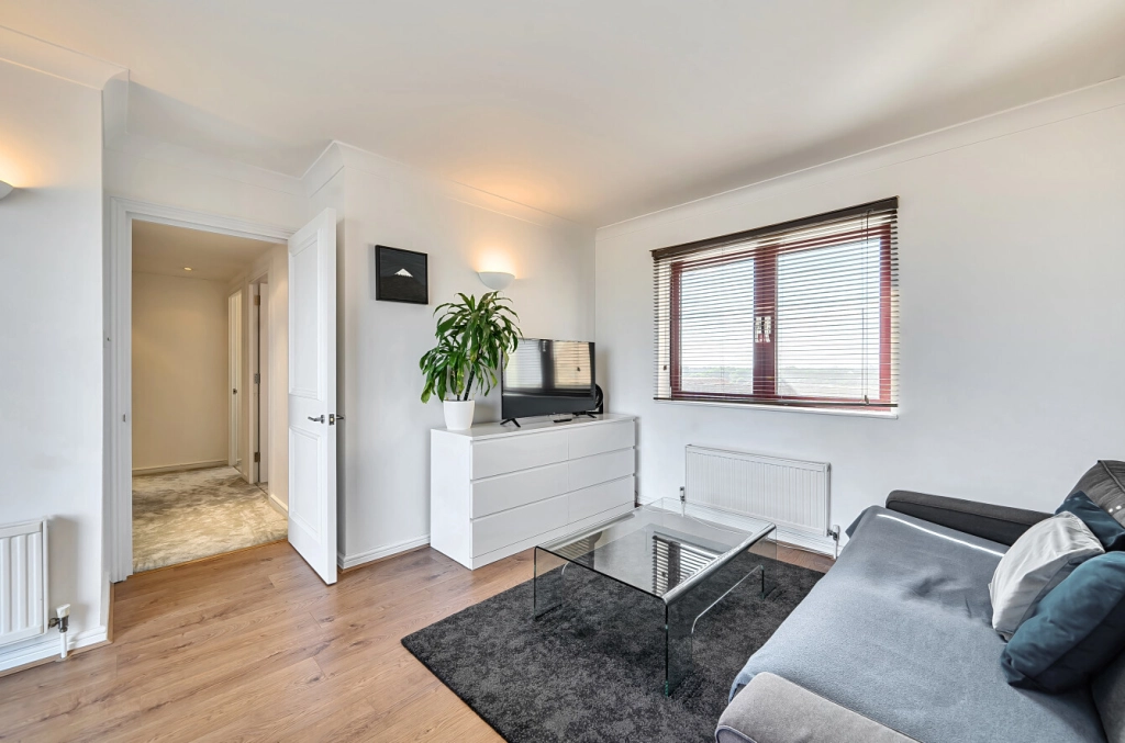 2 bedrooms apartments/flats for sale in William Morris Way, Imperial Wharf - SW6 view 11