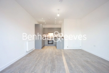 Thimble Crescent, Wallington - SM6 view 4
