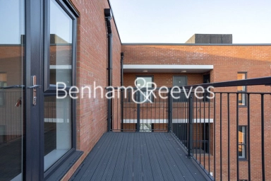 Thimble Crescent, Wallington - SM6 view 11