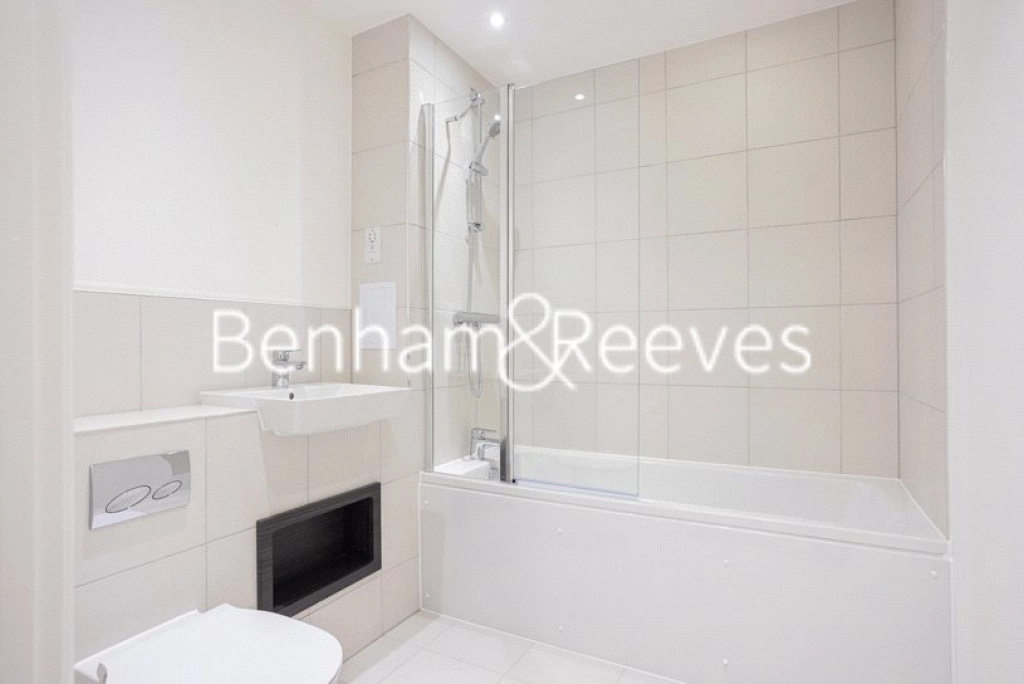 1 bedroom apartments/flats for sale in Thimble Crescent, Wallington - SM6 view 7
