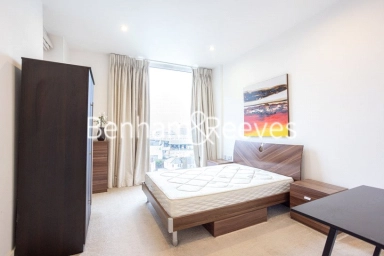 Cornell Square, London - SW8 view 4
