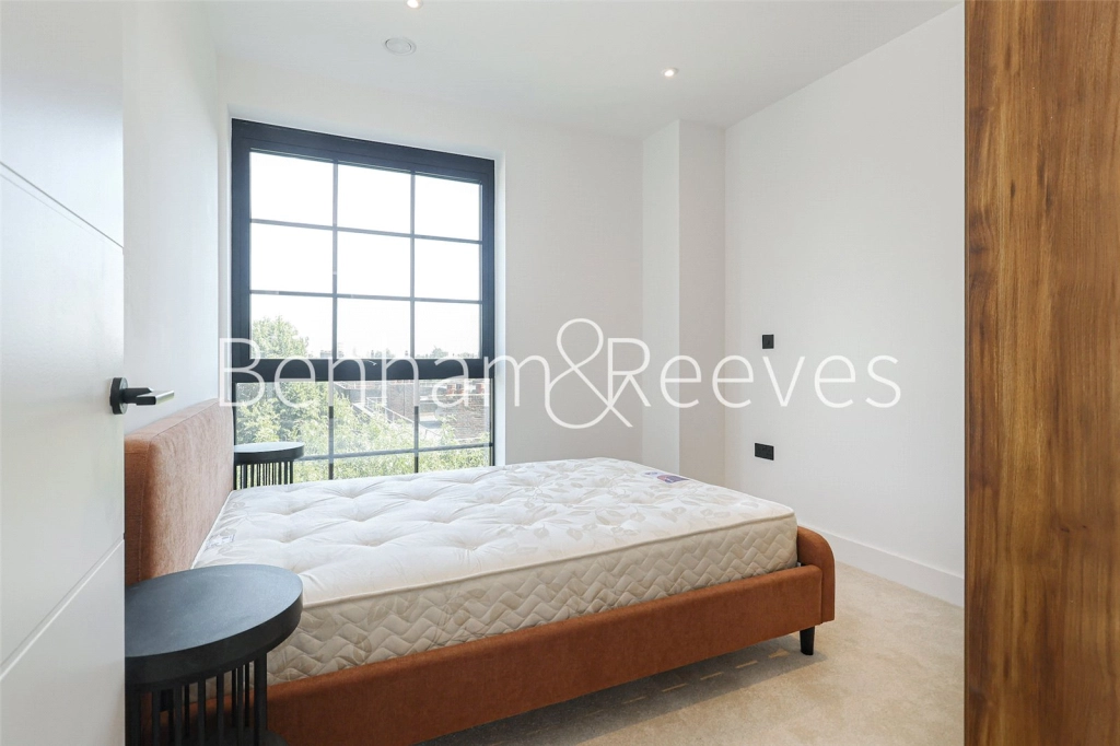2 bedrooms apartments/flats for sale in Graphite Square, London - SE11 view 8