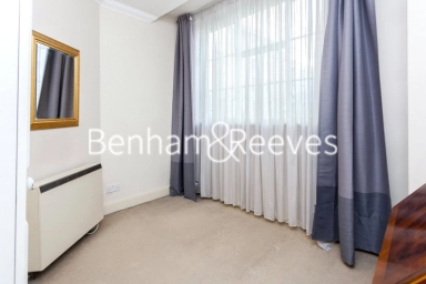 Belvedere Road, London - SE1 view 6