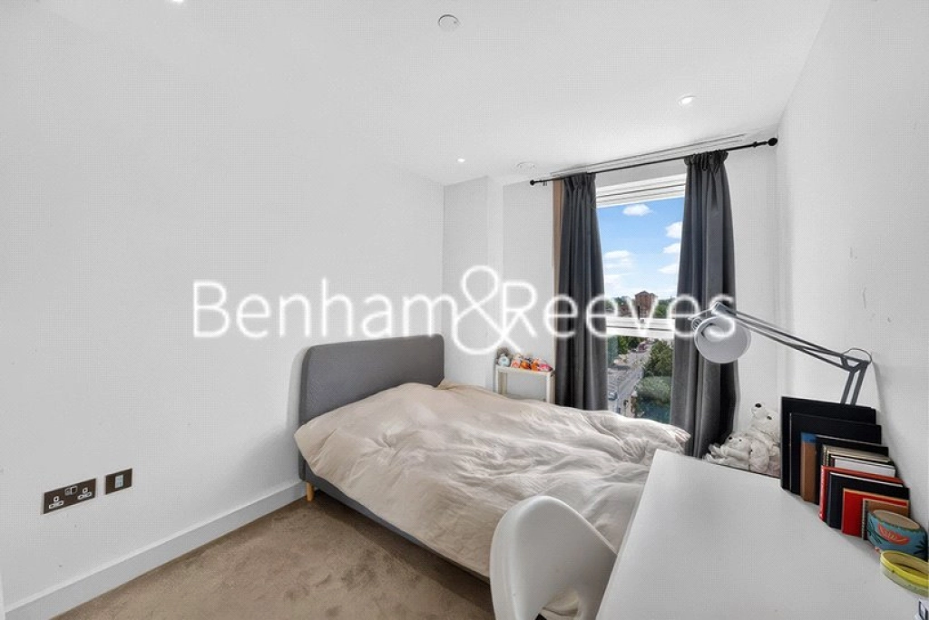 2 bedrooms apartments/flats for sale in Hebden Place, London - SW8 view 6
