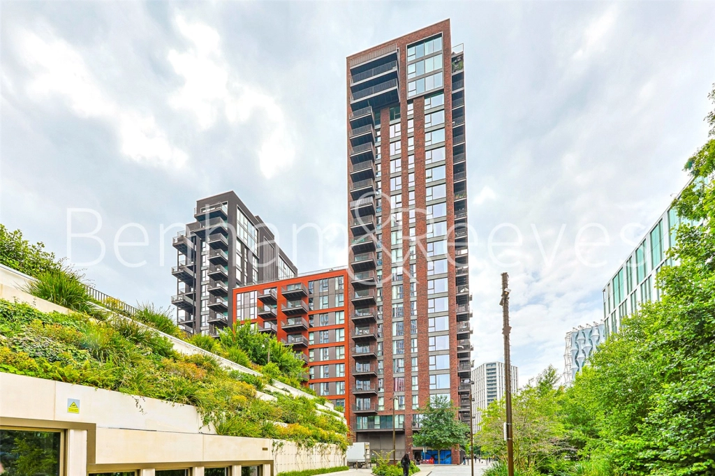 1 bedroom apartments/flats for sale in Viaduct Gardens, London - SW11 view 11