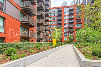 Viaduct Gardens, London - SW11 view 13