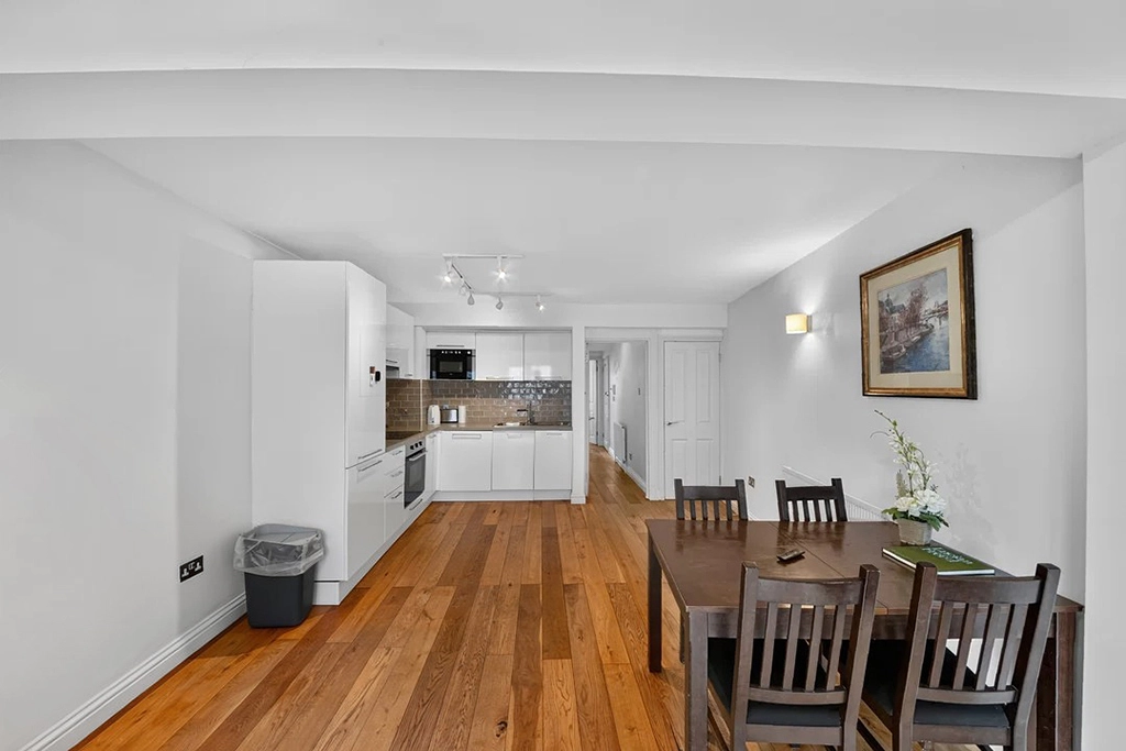 1 bedroom apartments/flats for sale in King Street, Hammersmith - W6 view 8