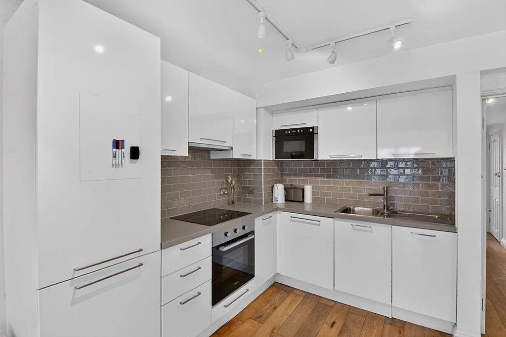 1 bedroom apartments/flats for sale in King Street, Hammersmith - W6 view 3