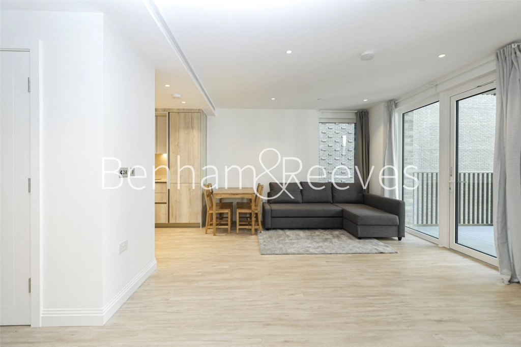 1 bedroom apartments/flats for sale in Gasholder Place, London - SE11 view 3