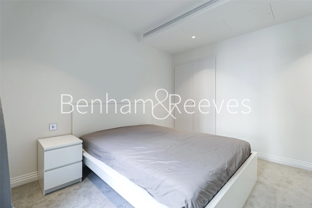 1 bedroom apartments/flats for sale in Gasholder Place, London - SE11 view 8