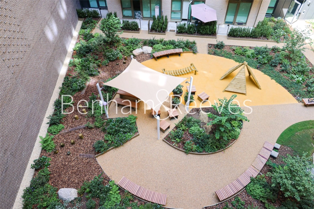 1 bedroom apartments/flats for sale in Gasholder Place, London - SE11 view 13