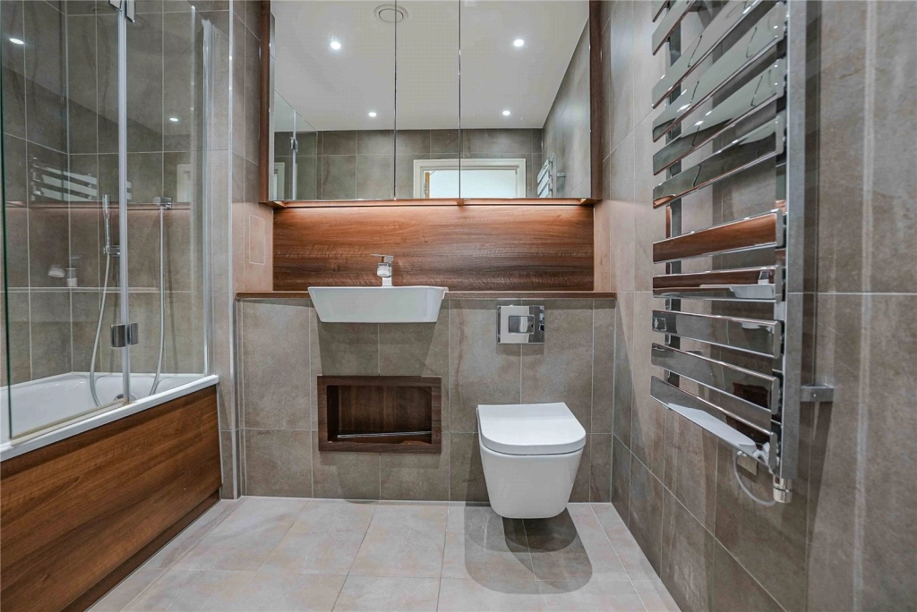 1 bedroom apartments/flats for sale in Wandsworth Road, London - SW8 view 6