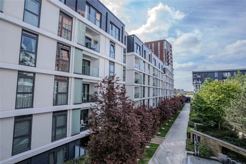 1 bedroom apartments/flats for sale in Wandsworth Road, London - SW8 view 9