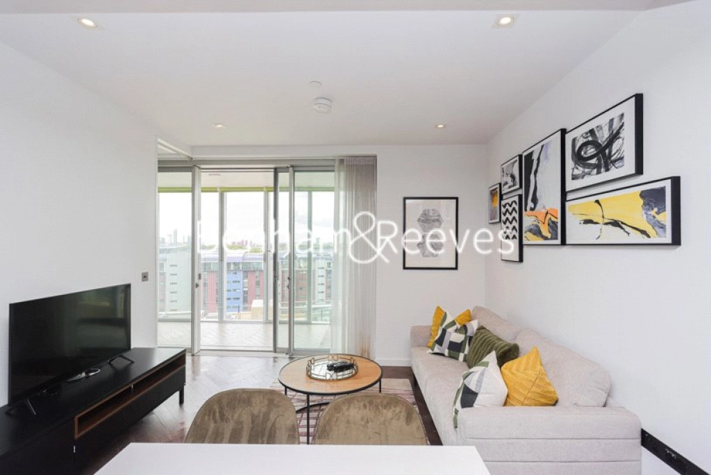 2 bedrooms apartments/flats for sale in Circus Road West, London - SW11 view 3