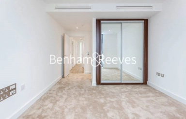 Wandsworth Road, London - SW8 view 7