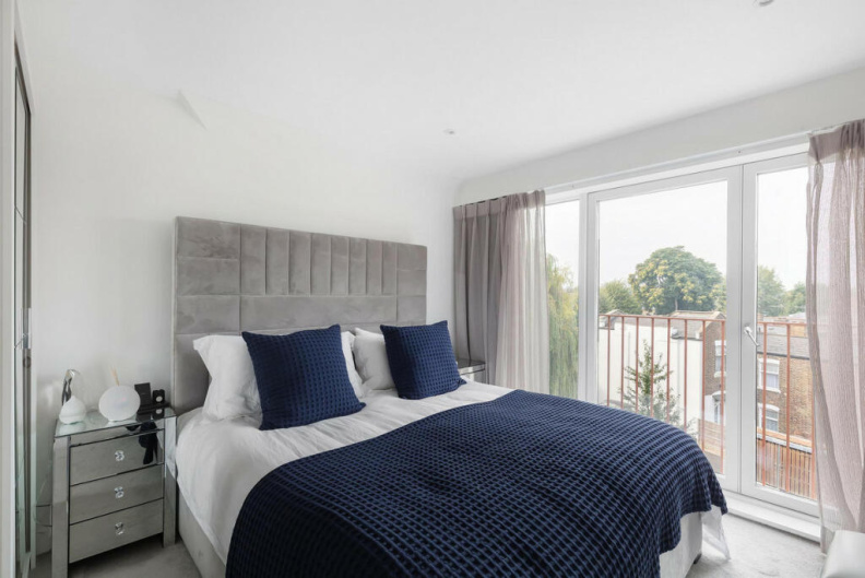 5 bedrooms houses to sale in Nunhead Green, Nunhead-image 5