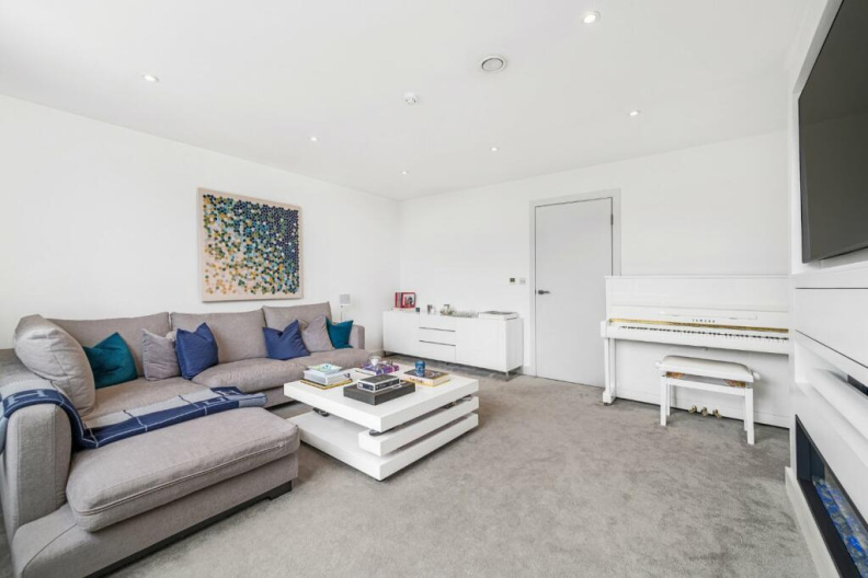 5 bedrooms houses to sale in Nunhead Green, Nunhead-image 3