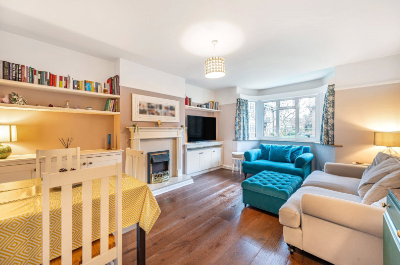 2 bedrooms apartments/flats to sale in West Street Lane, Carshalton-image 3