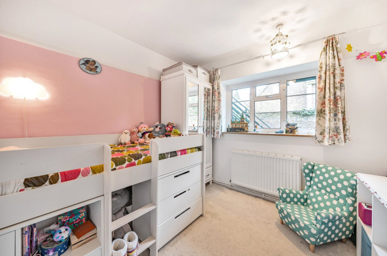 2 bedrooms apartments/flats to sale in West Street Lane, Carshalton-image 6