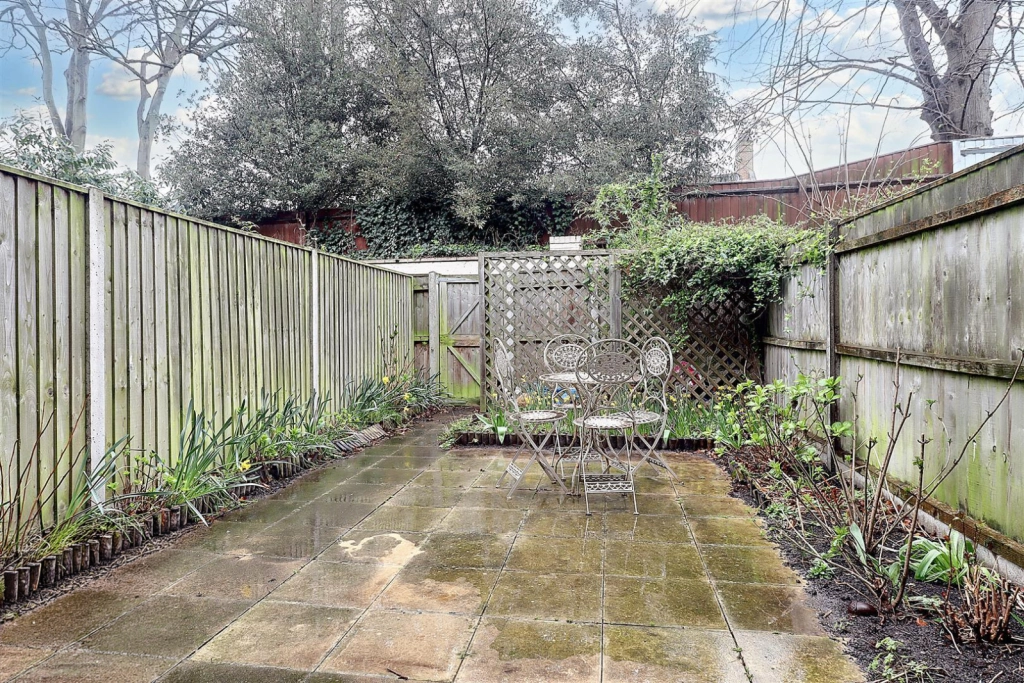4 bedrooms houses for sale in Pendleton Gate, Norwich - NR3 view 7
