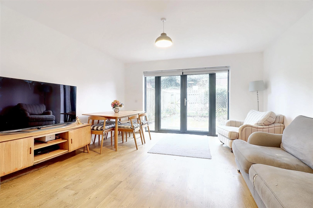 4 bedrooms houses for sale in Pendleton Gate, Norwich - NR3 view 2
