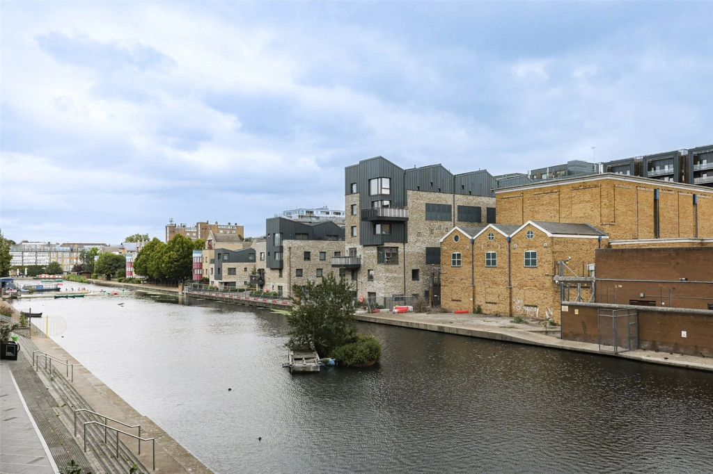 2 bedrooms apartments/flats for sale in City Road, Old Street - EC1V view 14