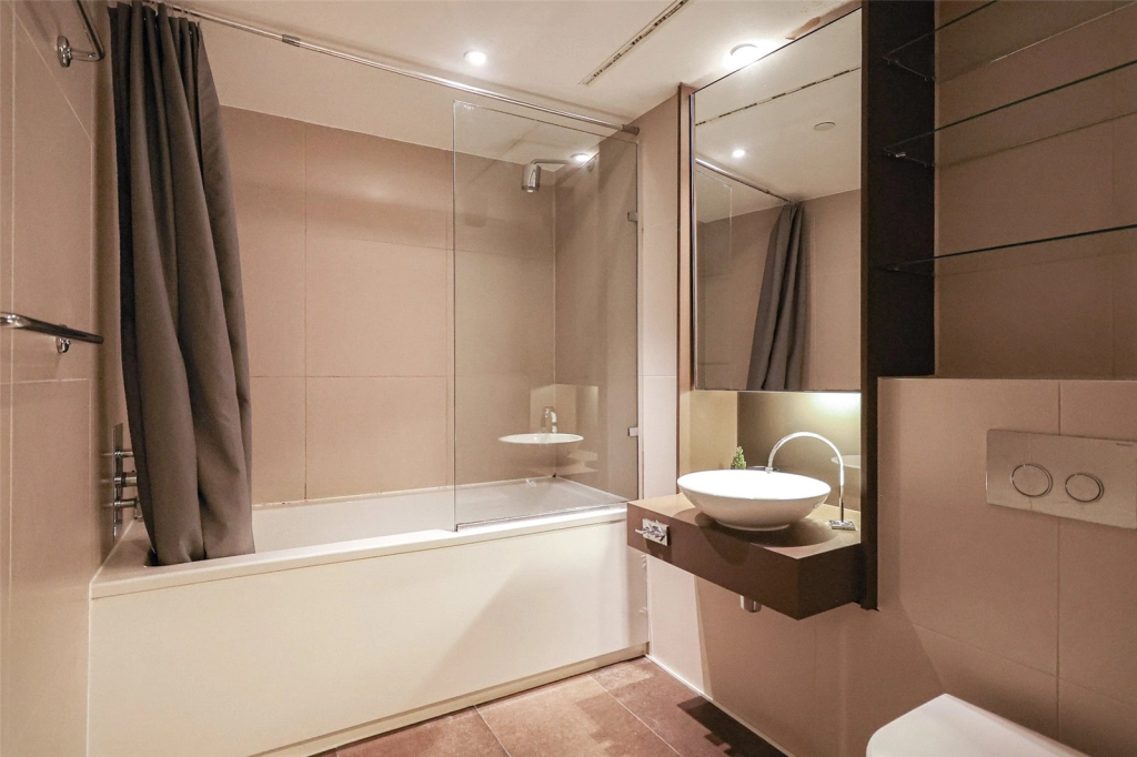 2 bedrooms apartments/flats for sale in City Road, Old Street - EC1V view 15