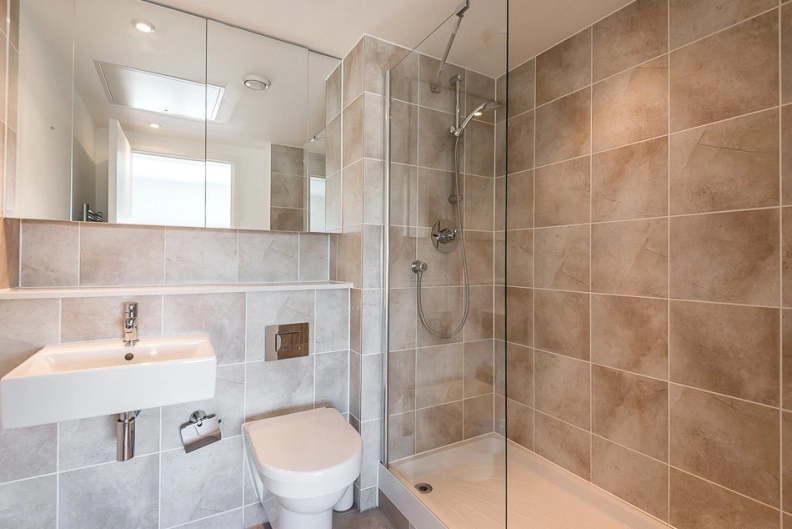 2 bedrooms apartments/flats to sale in Marsh Wall, Canary Wharf-image 9