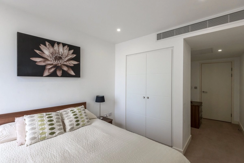 2 bedrooms apartments/flats to sale in Marsh Wall, Canary Wharf-image 8