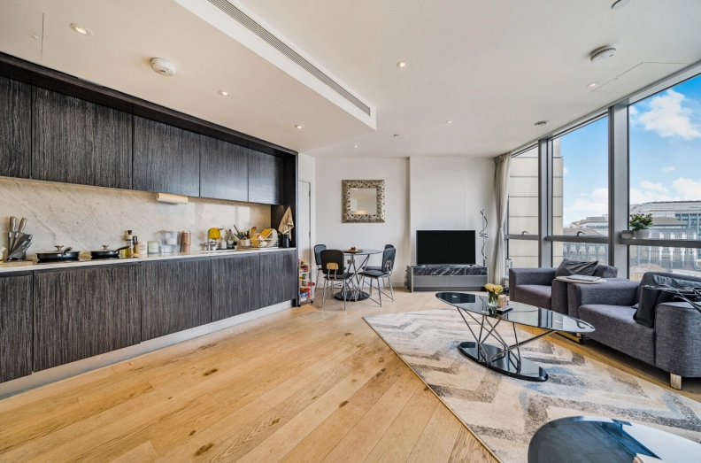 2 bedrooms apartments/flats to sale in Biscayne Avenue, Canary Wharf-image 8