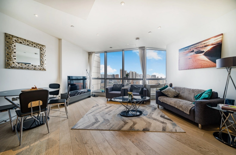 2 bedrooms apartments/flats to sale in Biscayne Avenue, Canary Wharf-image 2
