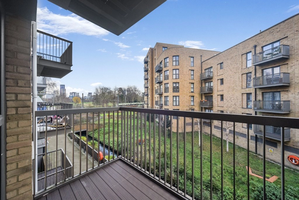 2 bedrooms apartments/flats for sale in Whitestone Way, Croydon - CR0 view 7