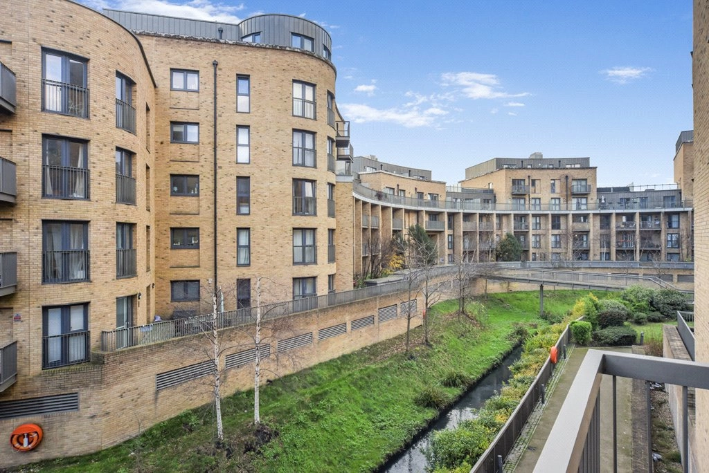 2 bedrooms apartments/flats for sale in Whitestone Way, Croydon - CR0 view 8