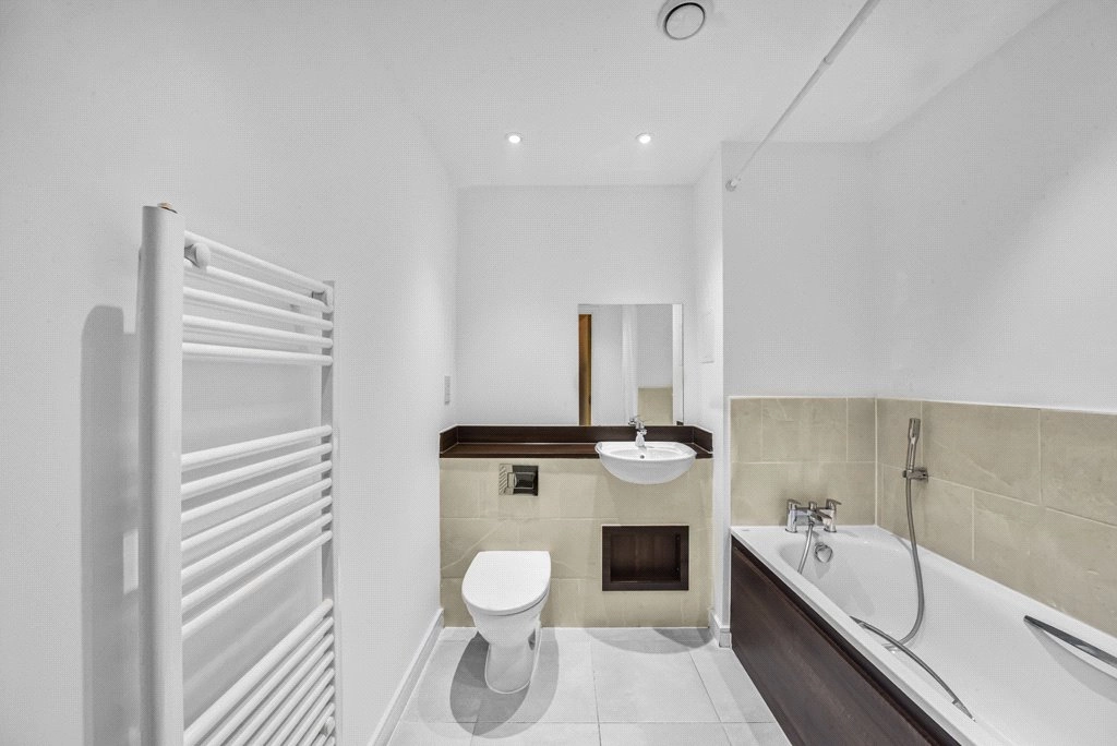 2 bedrooms apartments/flats for sale in Whitestone Way, Croydon - CR0 view 6