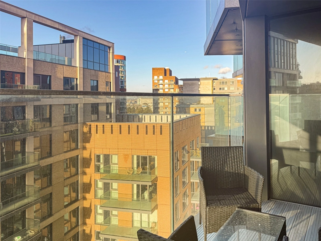 2 bedrooms apartments/flats for sale in Portal Way, Ealing - W3 view 10