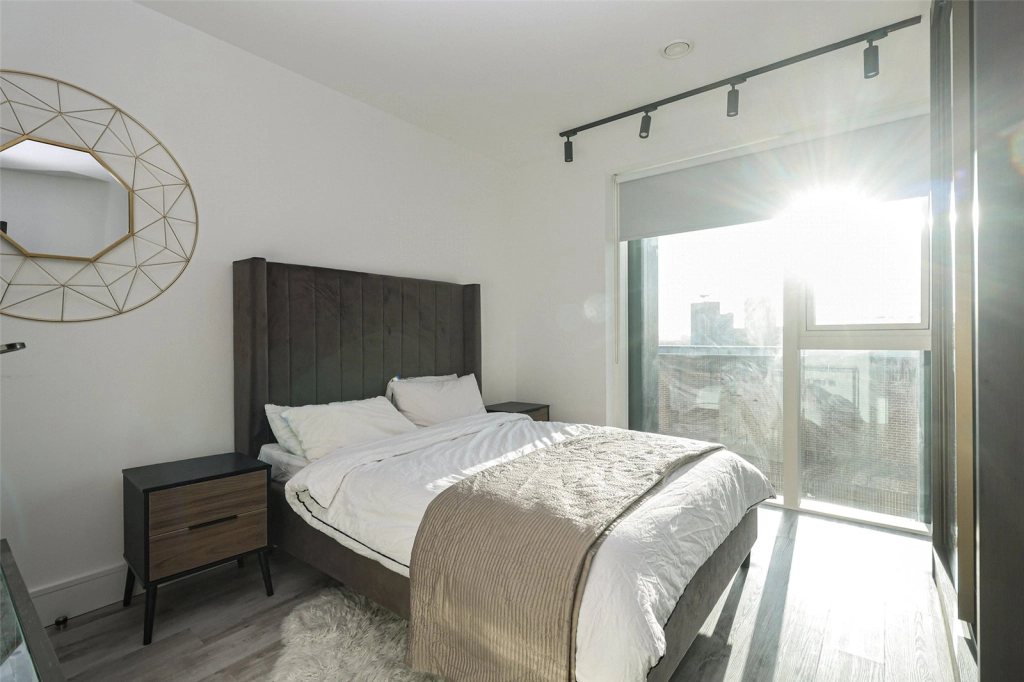 2 bedrooms apartments/flats for sale in Portal Way, Ealing - W3 view 16