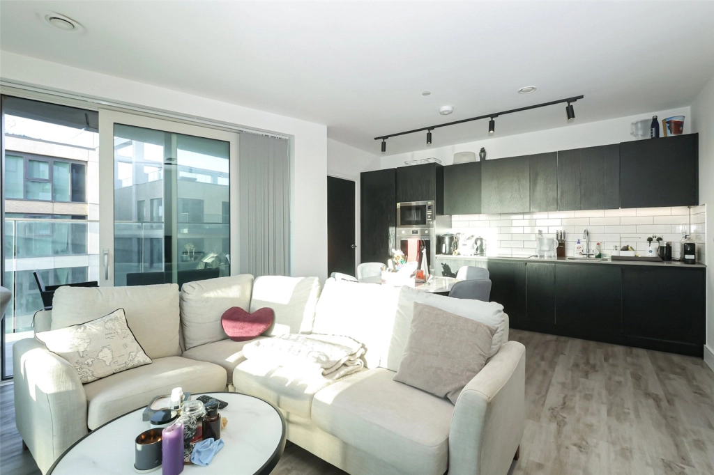 2 bedrooms apartments/flats for sale in Portal Way, Ealing - W3 view 13