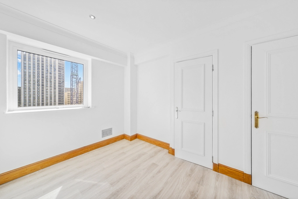 3 bedrooms apartments/flats for sale in Nine Elms Lane, Nine Elms - SW8 view 5