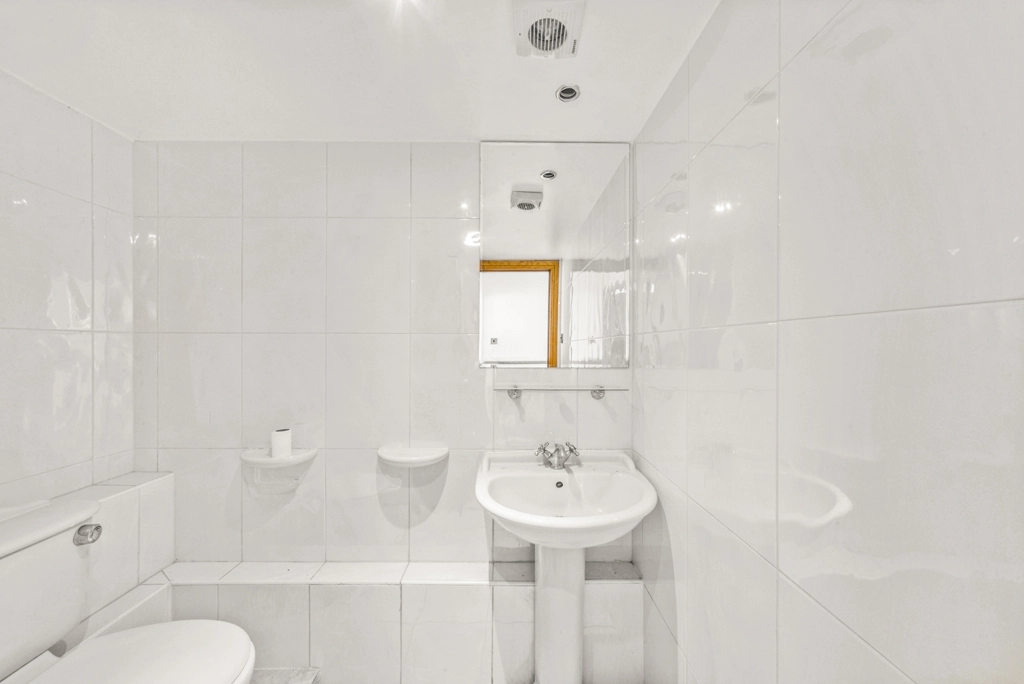 3 bedrooms apartments/flats for sale in Nine Elms Lane, Nine Elms - SW8 view 15