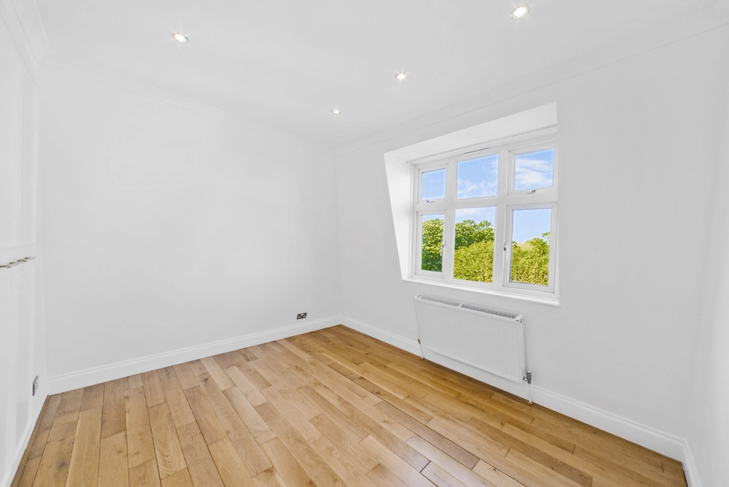 3 bedrooms apartments/flats for sale in Putney Hill, Putney - SW15 view 14