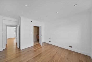 Putney Heath, Putney - SW15 view 10