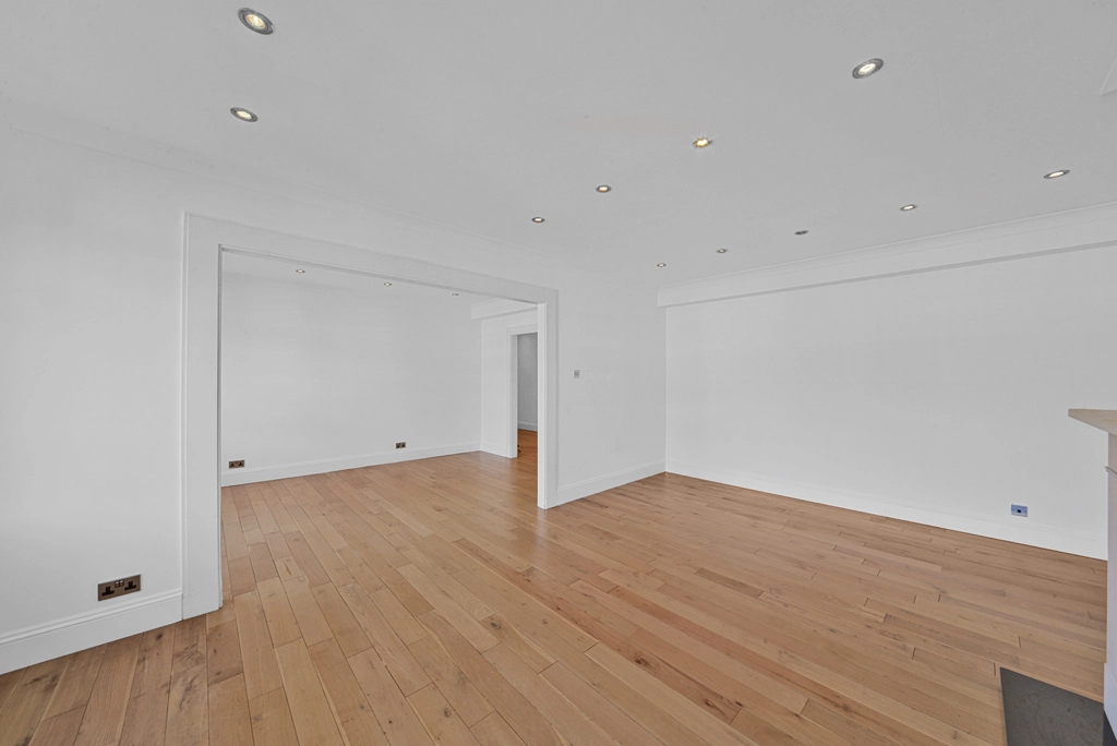 3 bedrooms apartments/flats for sale in Putney Heath, Putney - SW15 view 8