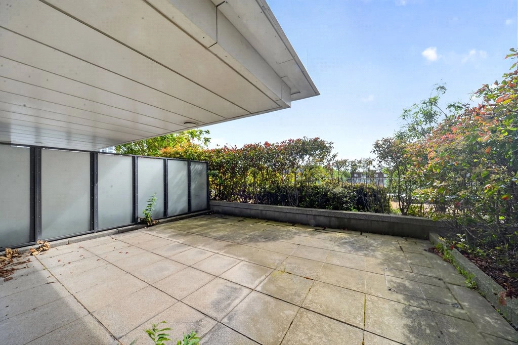 Studio apartments/flats for sale in Wandsworth Road, Nine Elms - SW8 view 12