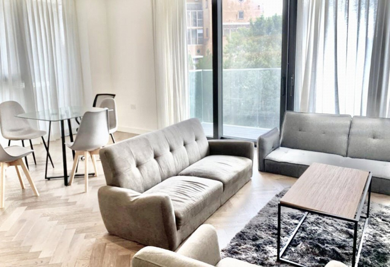 2 bedrooms apartments/flats to sale in Gauging Square, Shadwell-image 1