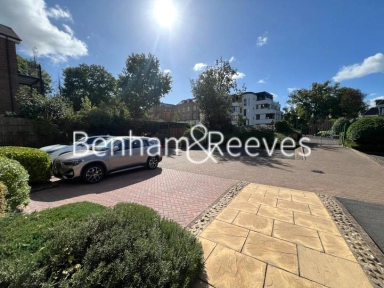Eastbury Avenue, Northwood, Hertfordshire - HA6 view 12