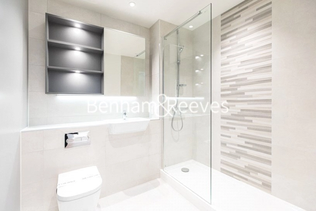1 bedroom apartments/flats for sale in Accolade Avenue, Southall - UB1 view 6