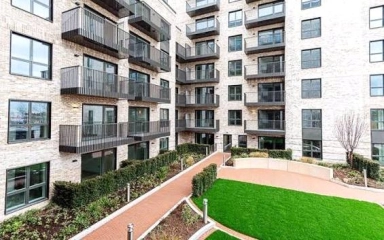 Cedrus Avenue, Southall - UB1 view 2